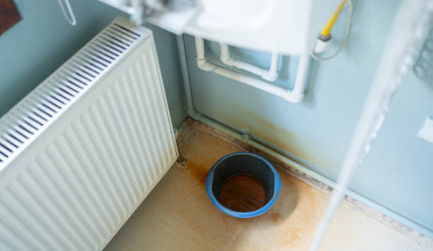 Water damage restoration insurance claims in Elwood, NY